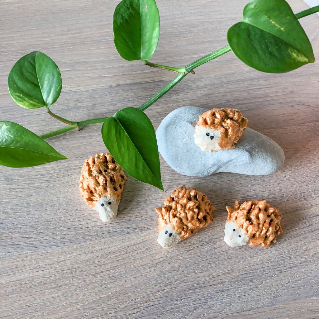 Aktivitet barn  barneaktivitet Trolldeig barnehage skole lag selv fremgangsmåte eventyrstund rollelek  mamma mammalivet småbarn Kreativ forming  motorikk finmotorikk trene gøy fantasifull lag selv inspirasjon  pinnsvin piggsvin