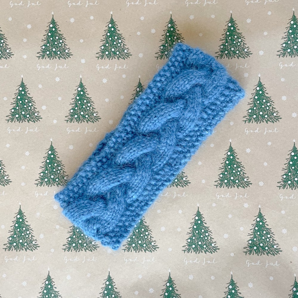 Strikke strikketøy knit knitting pannebånd flette flettepannebånd fremgangsmåte oppskrift Garn yarn